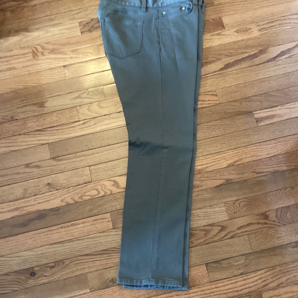 BANANA REPUBLIC SLIM FIT TRAVELER PANT